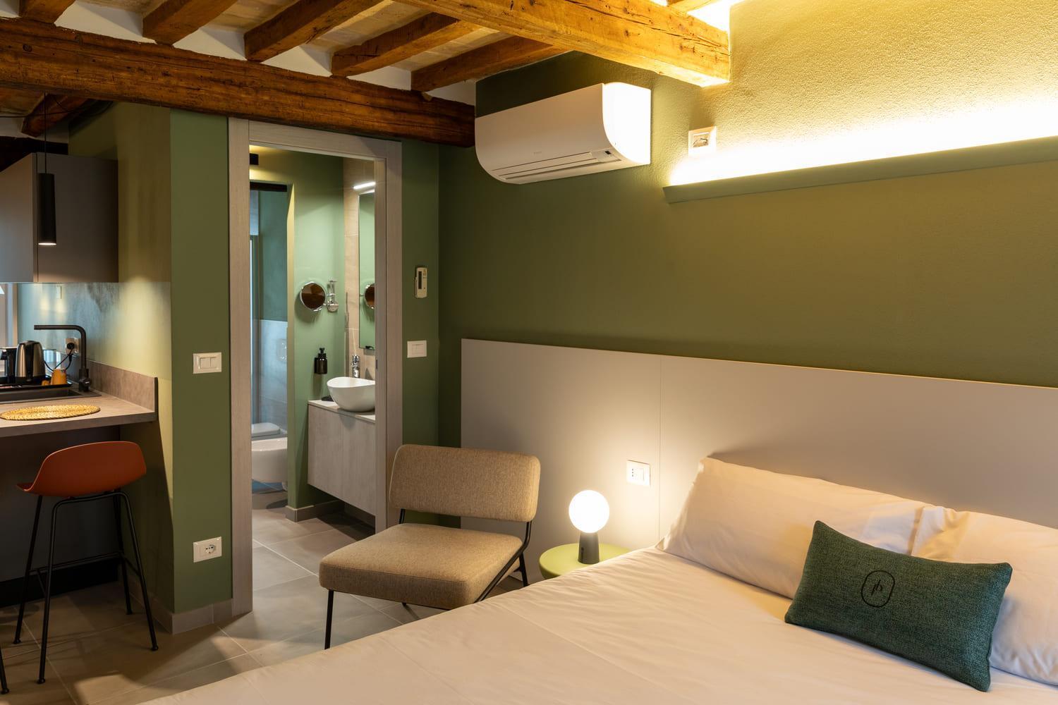 Palais Bernadette Aparthotel Parma Exterior photo